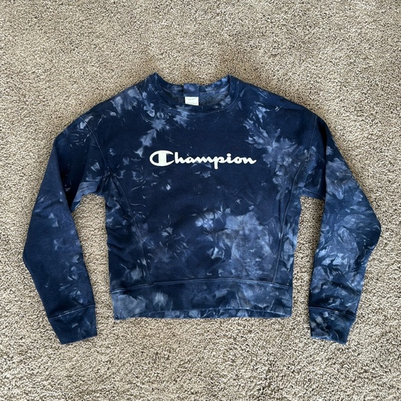 Champion Sweatshirt - Picture 2 of 10